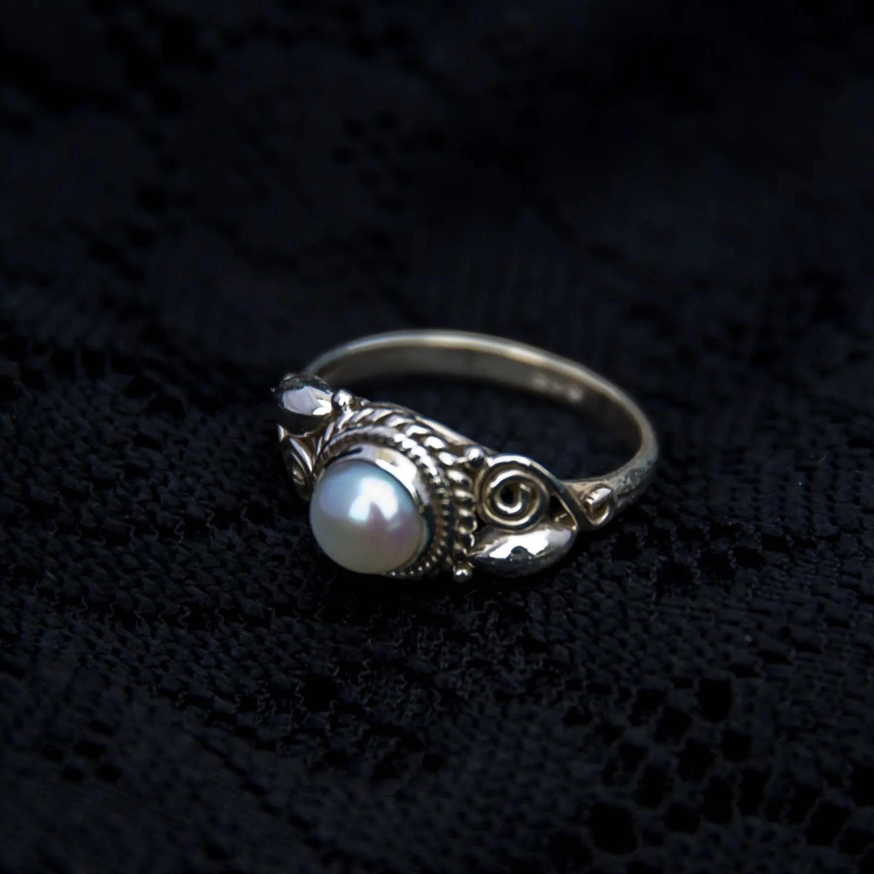 Bud & Spiral silver Ring - Pearl