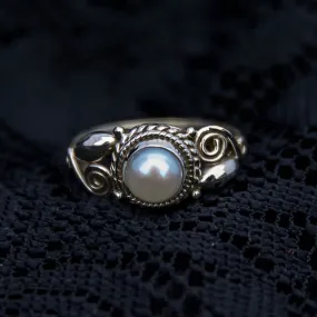 Bud & Spiral silver Ring - Pearl
