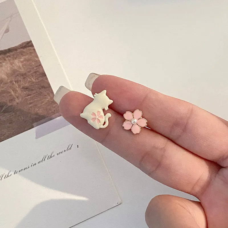 Simple Cat Flower Stud Earrings