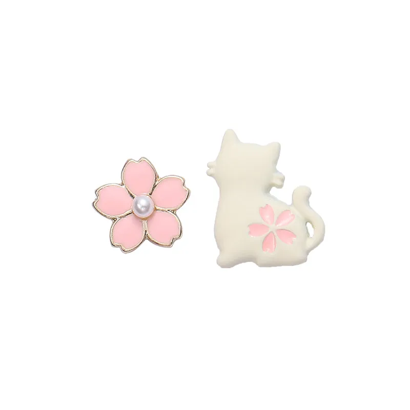 Simple Cat Flower Stud Earrings