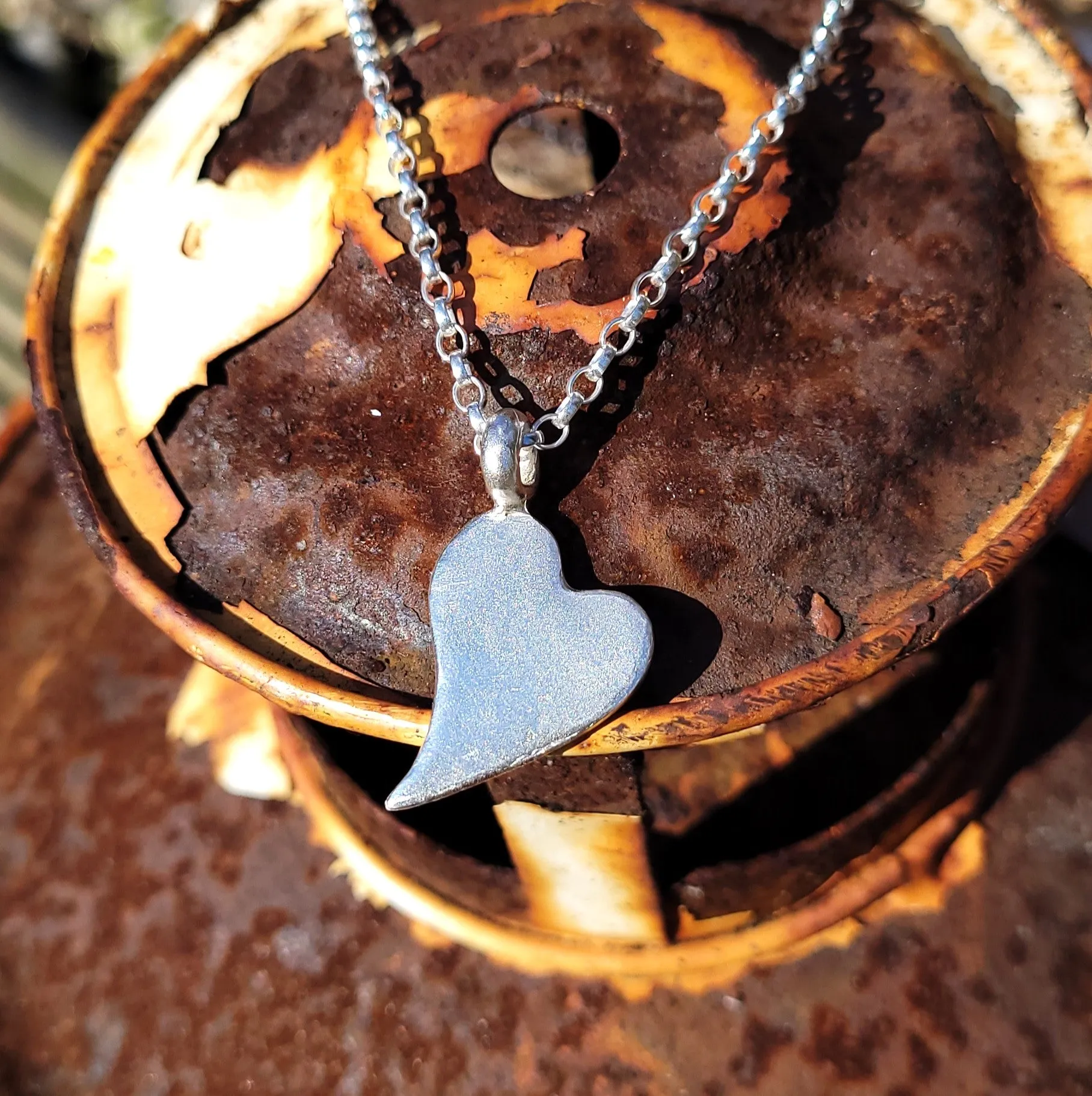 Wonky Heart Belcher Necklace